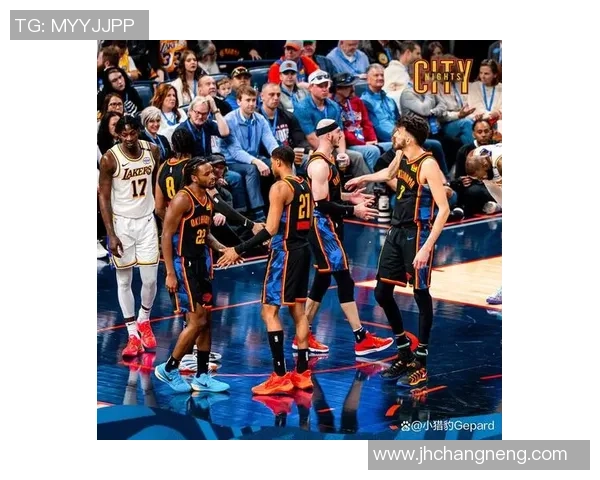 湖人对决雷霆精彩直播回顾球迷热情高涨全场沸腾 湖人对决雷霆精彩直播回顾球迷热情高涨全场沸腾